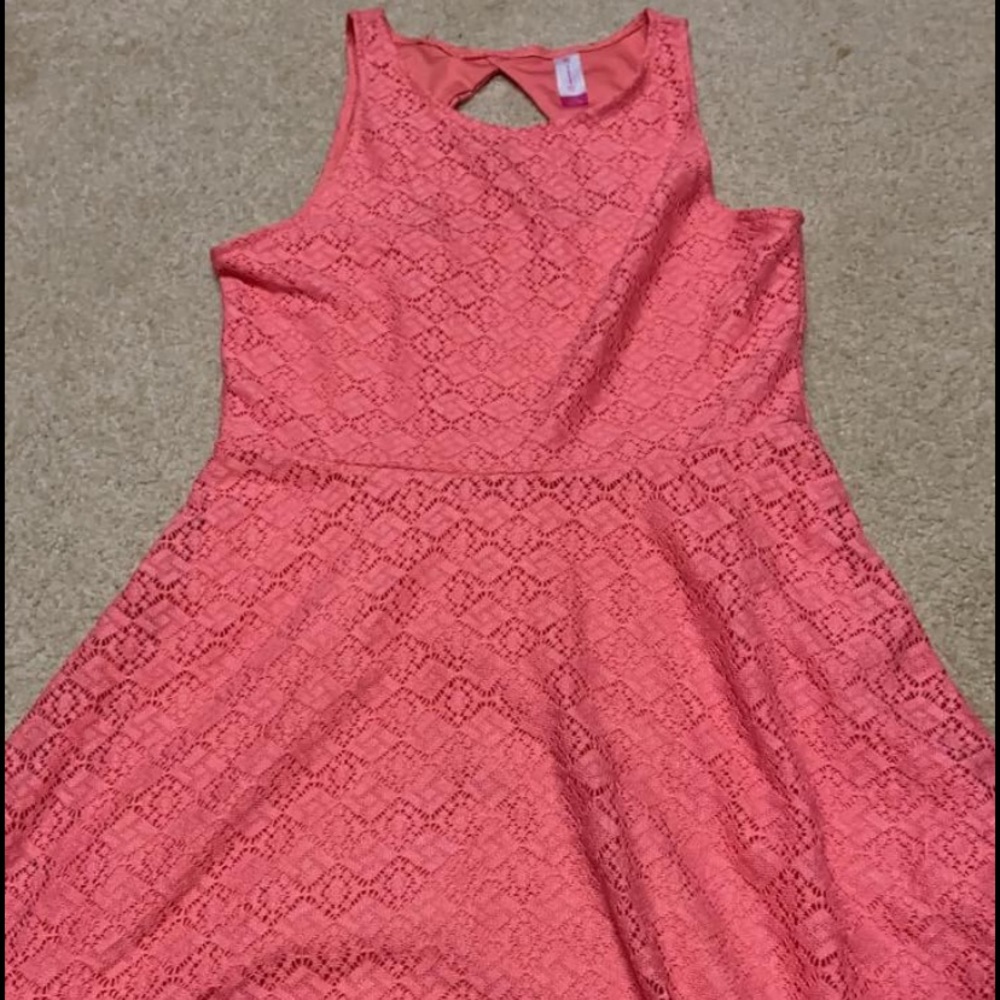 pink dress
